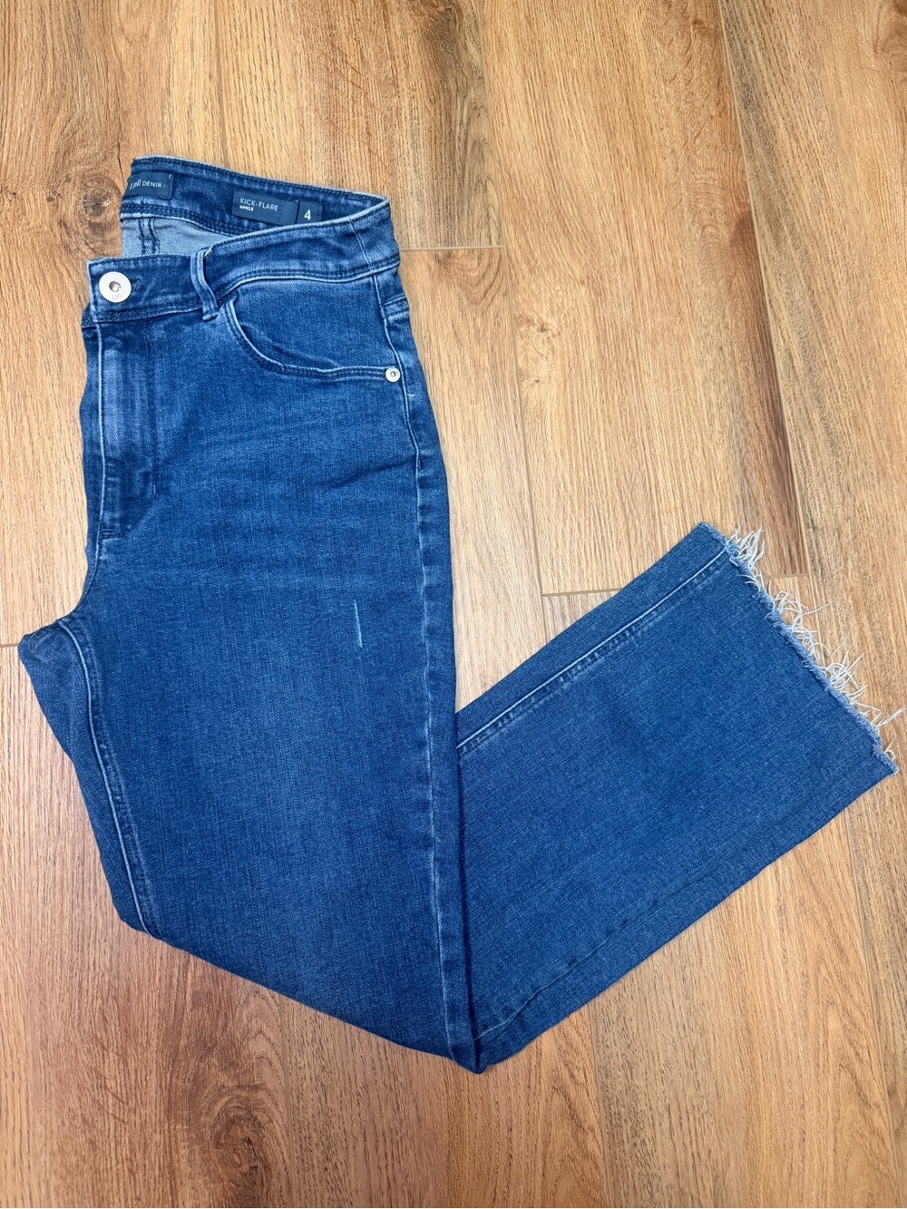 J.Jill Kick Flare Ankle Jeans Size 4 High Rise Raw Hem Stretch Dark Wash Denim